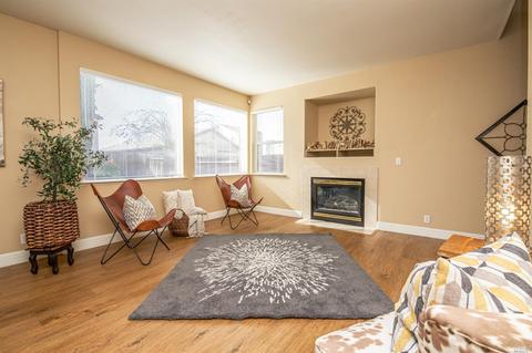 596 Edenderry Dr, Vacaville, CA 95688 photo 13