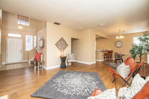 596 Edenderry Dr, Vacaville, CA 95688 photo 12