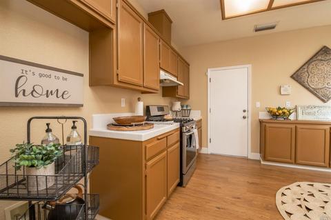 596 Edenderry Dr, Vacaville, CA 95688 photo 22