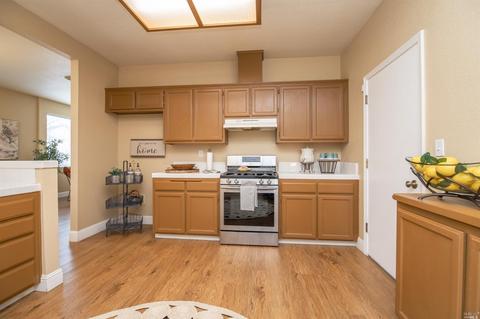 596 Edenderry Dr, Vacaville, CA 95688 photo 28