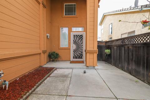 596 Edenderry Dr, Vacaville, CA 95688 photo 5