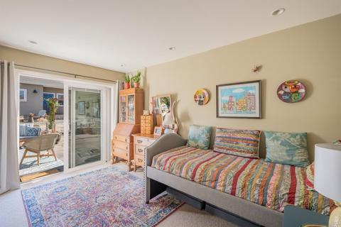 906 Maxwell St, Healdsburg, CA 95448 photo 12