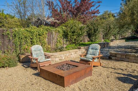 906 Maxwell St, Healdsburg, CA 95448 photo 13