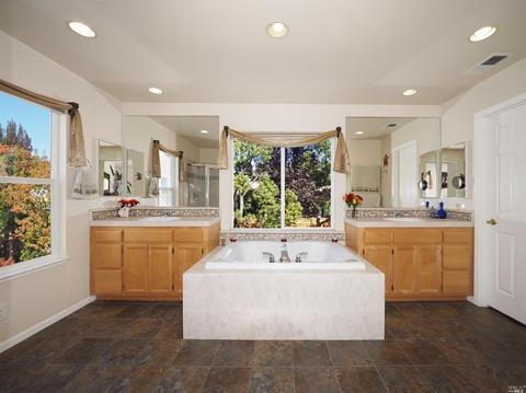 1493 Golf Course Dr, Windsor, CA 95492 photo 21