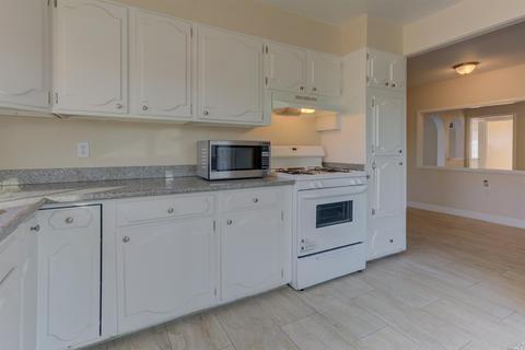 407 Bw Williams Dr, Vallejo, CA 94589 photo 5