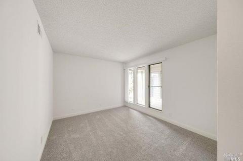 51 Emerald Cir, Vallejo, CA 94589 photo 15