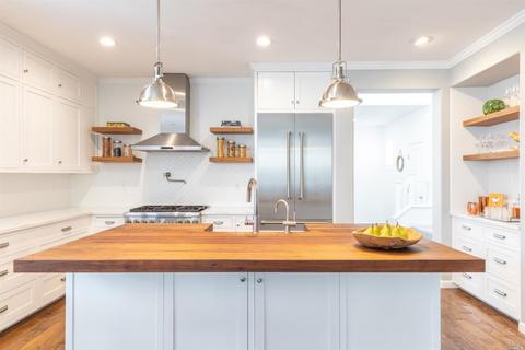 969 Capitola Dr, Napa, CA 94559 photo 5