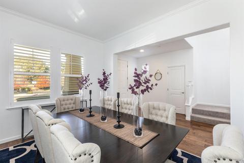 969 Capitola Dr, Napa, CA 94559 photo 2