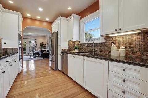 111 Fresno St, Vallejo, CA 94590 photo 7