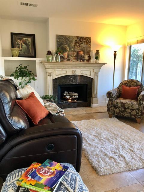 105 Wooded Glen Ct, Windsor, CA 95492 photo 3