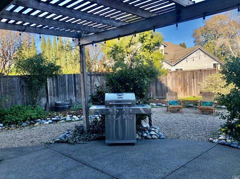 105 Wooded Glen Ct, Windsor, CA 95492 photo 22