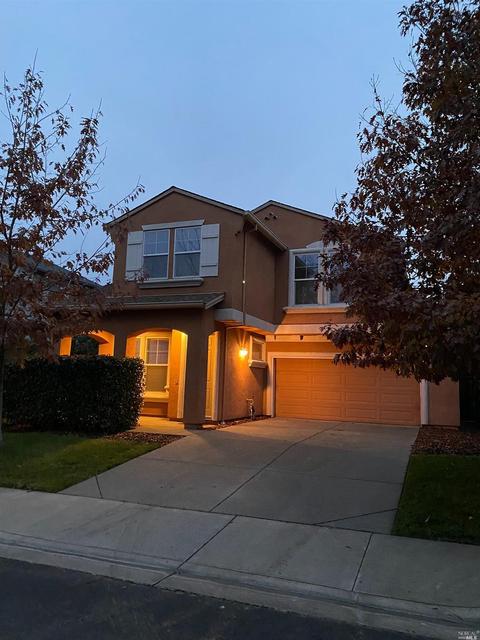 34 Vine St, Vacaville, CA 95688 photo 2