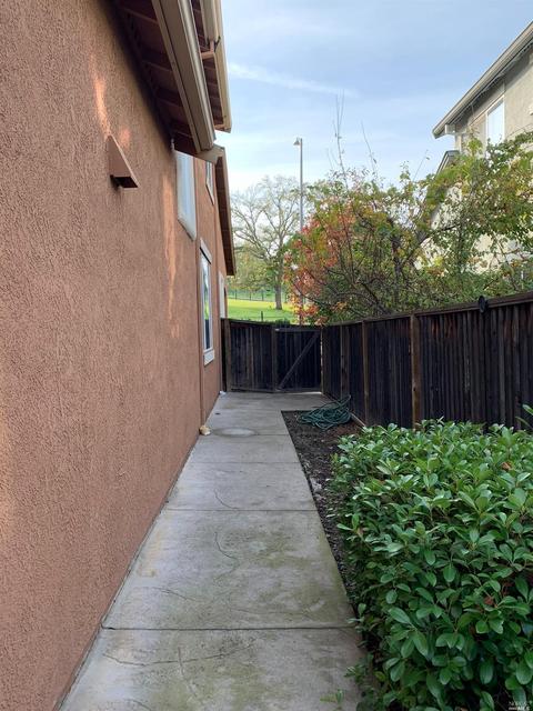34 Vine St, Vacaville, CA 95688 photo 9