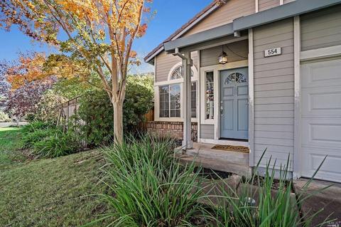 554 Smoketree St, Windsor, CA 95492 photo 2