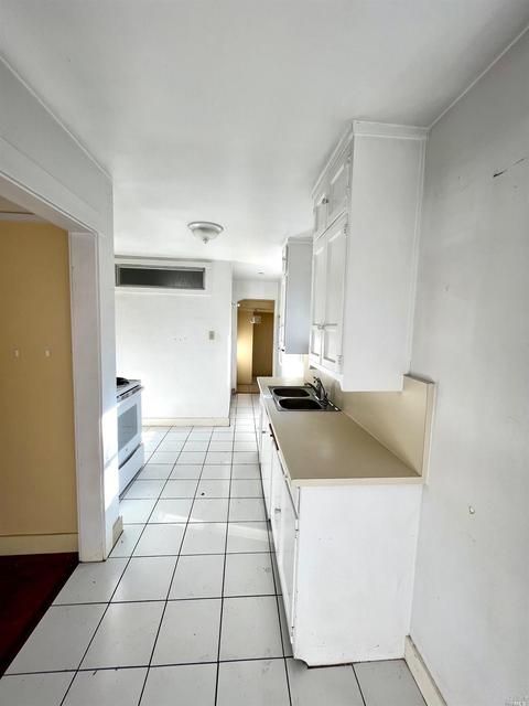 646 Wright St, Santa Rosa, CA 95404 photo 7