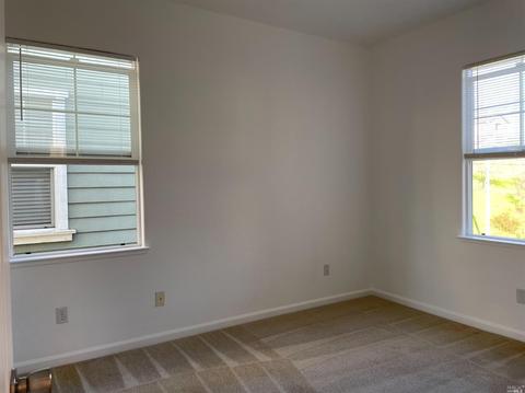8081 Red Oak Ct, Vallejo, CA 94591 photo 15