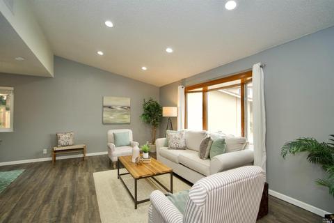 780 Persimmon Pl, Fairfield, CA 94533 photo 5