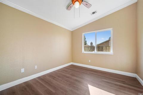 625 W H St, Dixon, CA 95620 photo 27