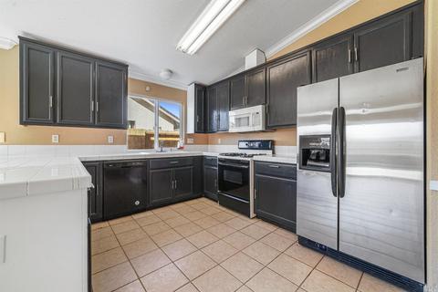 625 W H St, Dixon, CA 95620 photo 10