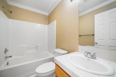 625 W H St, Dixon, CA 95620 photo 18
