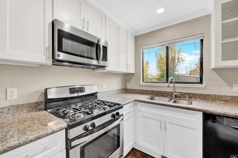2107 Nottingham Dr, Fairfield, CA 94533 photo 28