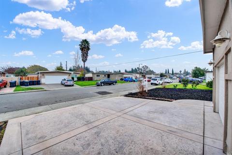 2107 Nottingham Dr, Fairfield, CA 94533 photo 11