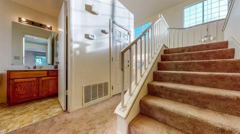135 Arabian Ct, Vallejo, CA 94589 photo 32