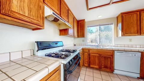 135 Arabian Ct, Vallejo, CA 94589 photo 16