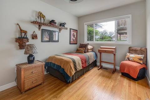 102 Lois Ln, Vallejo, CA 94590 photo 17