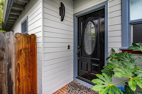 102 Lois Ln, Vallejo, CA 94590 photo 4