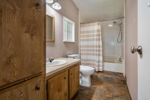 15 Evergreen Ave, Windsor, CA 95492 photo 13