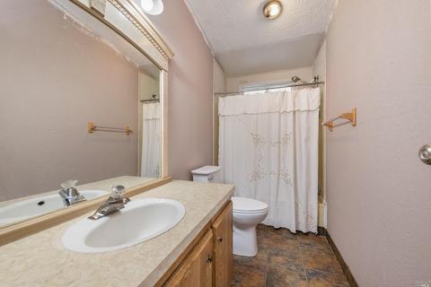 15 Evergreen Ave, Windsor, CA 95492 photo 16