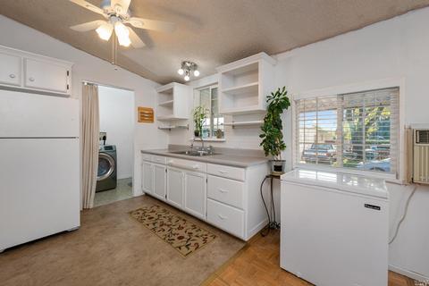 15 Evergreen Ave, Windsor, CA 95492 photo 9