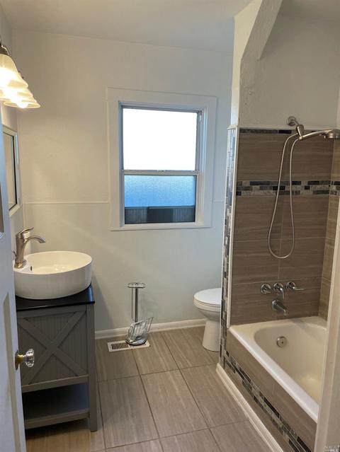 1421 Gordon St, Vallejo, CA 94590 photo 9