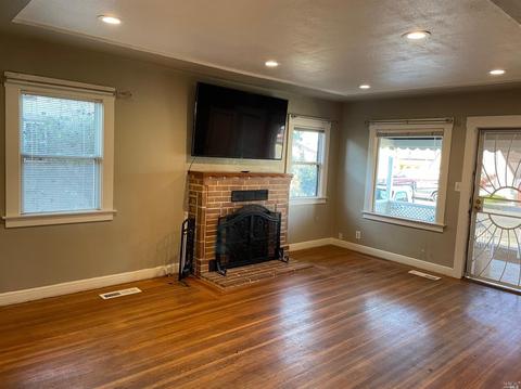 1421 Gordon St, Vallejo, CA 94590 photo 4