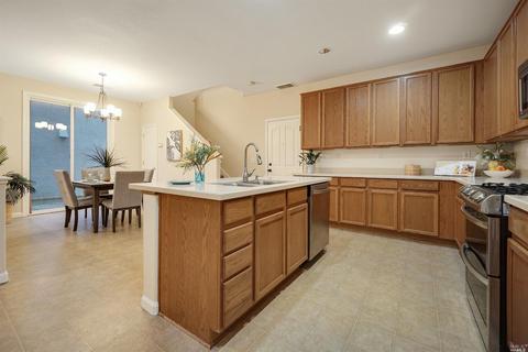 3041 Puffin Cir, Fairfield, CA 94533 photo 16