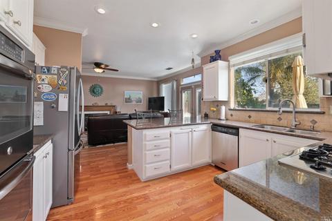 803 Monaghan Cir, Vacaville, CA 95688 photo 8