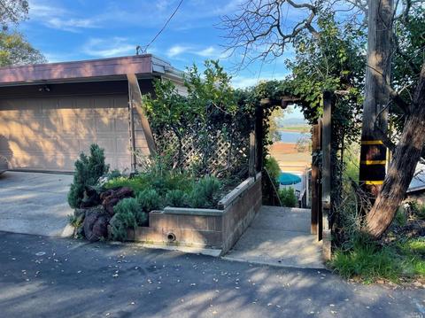 45 Bridge Rd, Novato, CA 94945 photo 2