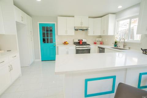 208 Devonshire St, Vallejo, CA 94591 photo 17