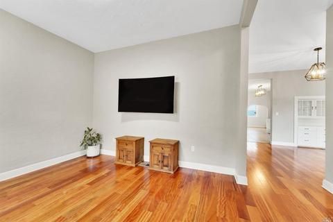 600-602 E 2nd St, Benicia, CA 94510 photo 6