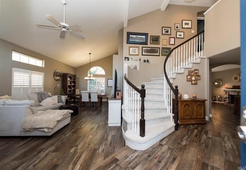 9525 Wellington Circle Cir, Windsor, CA 95492 photo 2