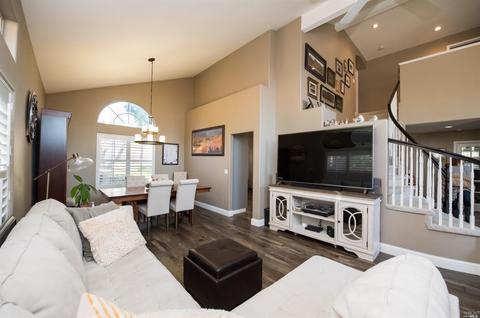 9525 Wellington Circle Cir, Windsor, CA 95492 photo 3