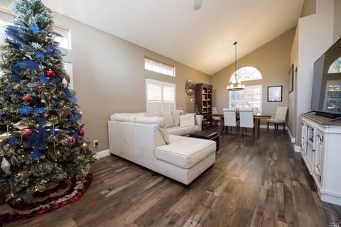 9525 Wellington Circle Cir, Windsor, CA 95492 photo 4
