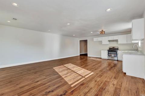 527 Hilton Ave, Vallejo, CA 94591 photo 18
