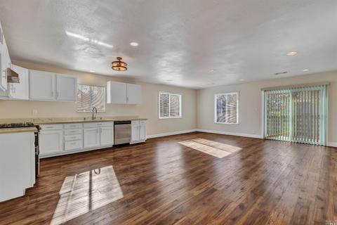 527 Hilton Ave, Vallejo, CA 94591 photo 12