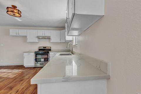 527 Hilton Ave, Vallejo, CA 94591 photo 17