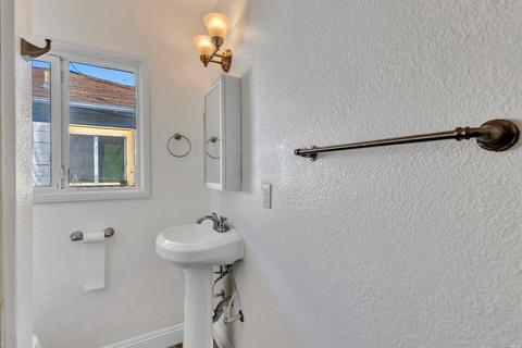 527 Hilton Ave, Vallejo, CA 94591 photo 28
