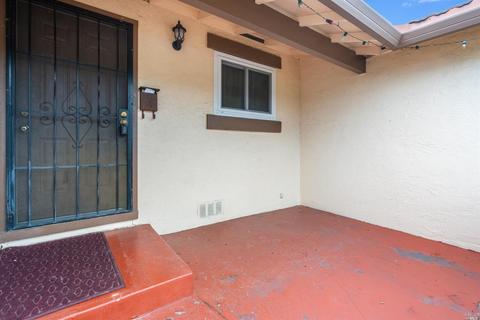 704 Windward Dr, Rodeo, CA 94572 photo 4