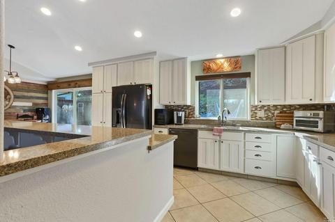 429 Oak View Dr, Vacaville, CA 95688 photo 18