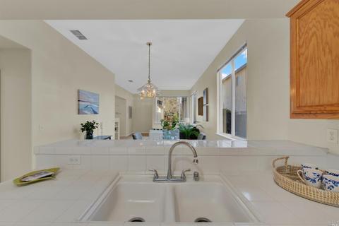 511 Edenderry Dr, Vacaville, CA 95688 photo 18